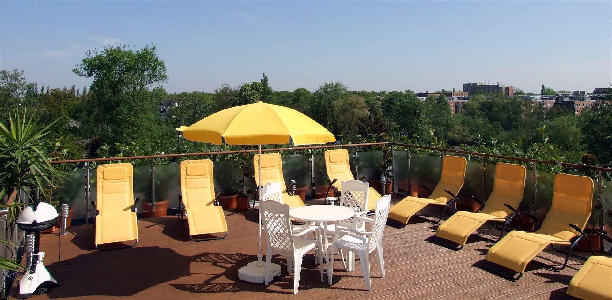 Hotel Kubrat An Der Spree Berlin Exterior photo